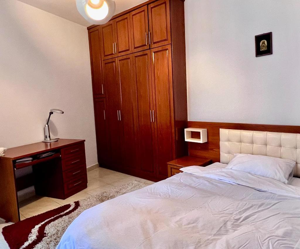Cozy And Lovely In Center Apartment